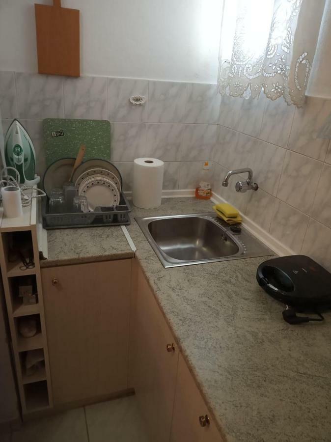 Grandma'S Apartment กาลัมปากา ภายนอก รูปภาพ